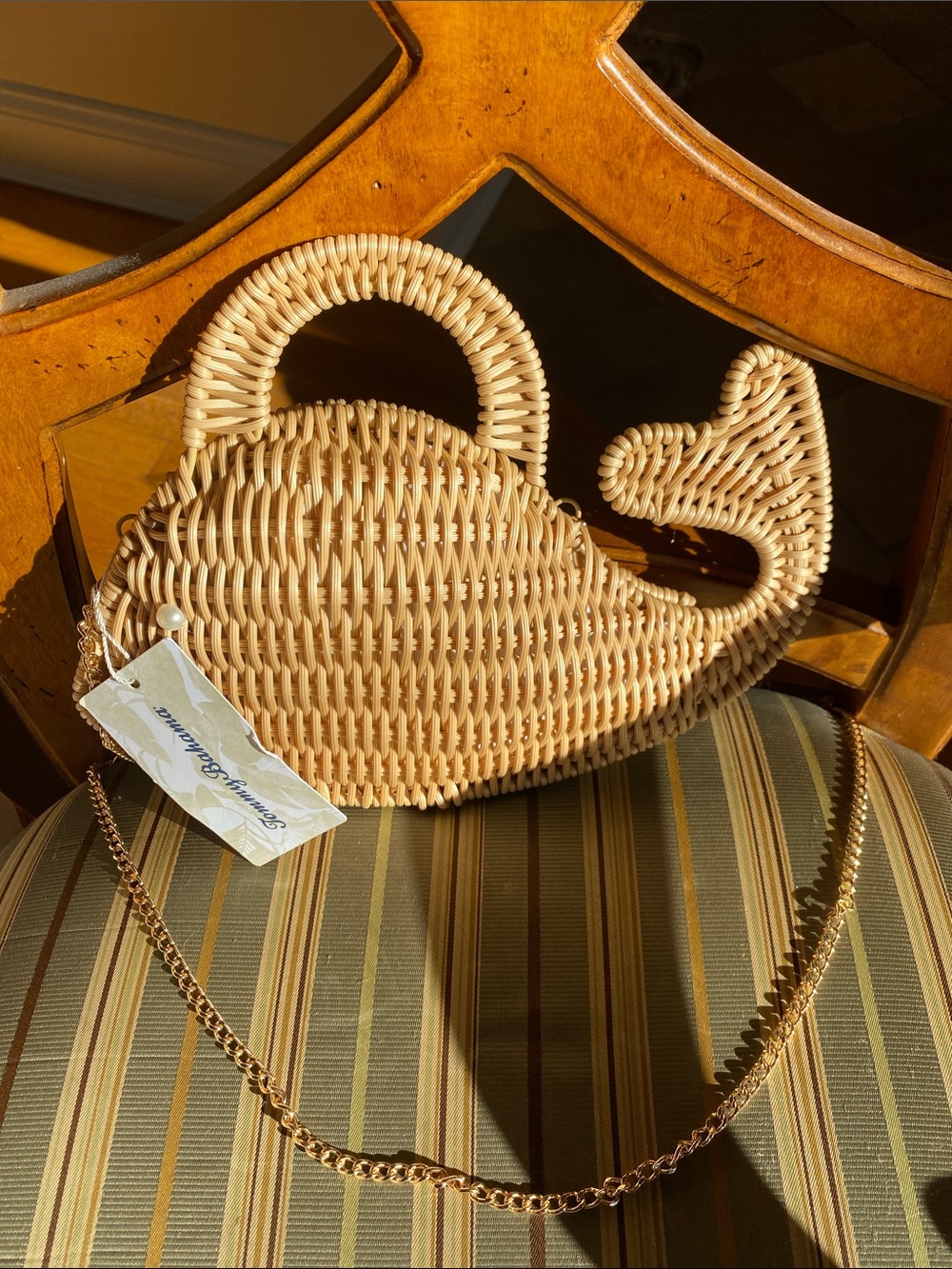 NWT Tommy Bahama Natural Woven Whale Crossbody Bag.